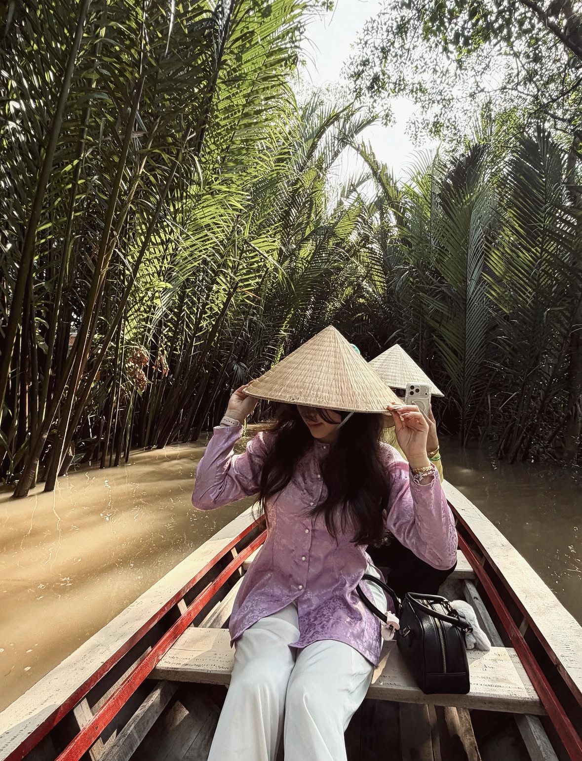 Mekong Delta 2-Day Tour: Floating Markets, Biking, Amazing Tour